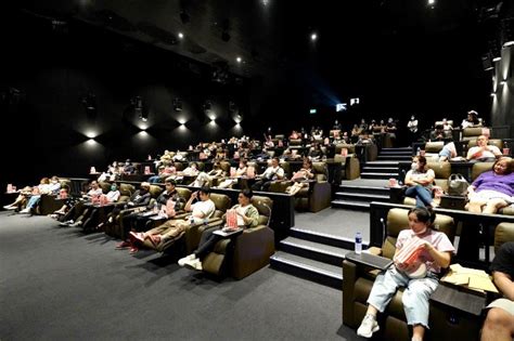 SM Cinema Sta. Mesa’s Director’s Club hosts fan  .